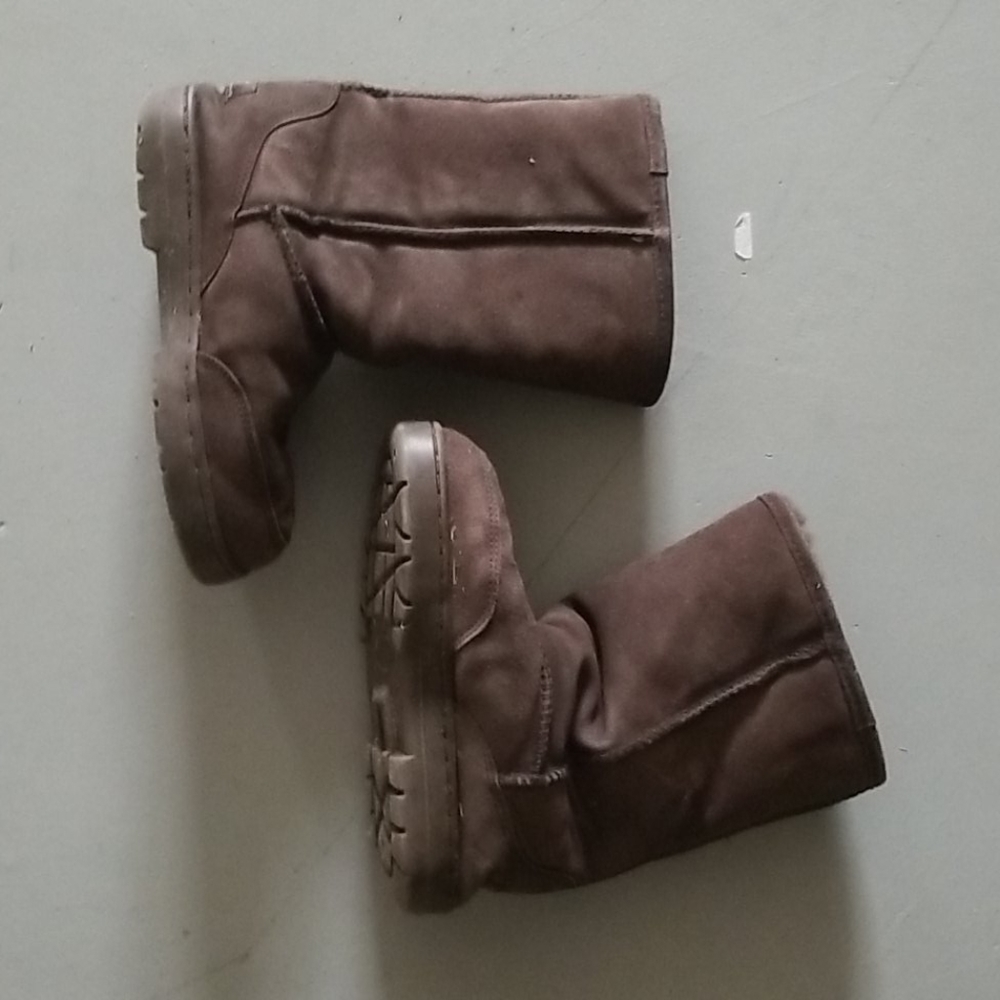 Bearpaw winter boots